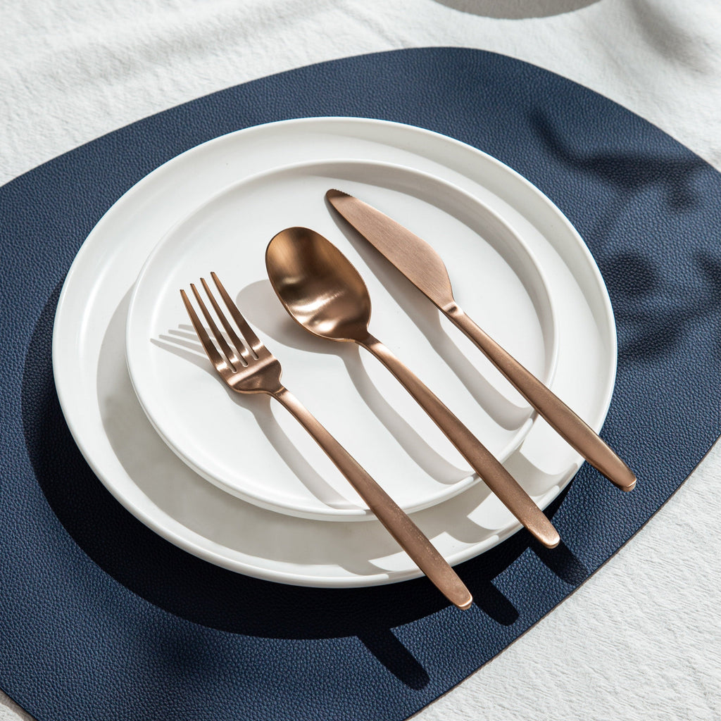 Tia Flatware