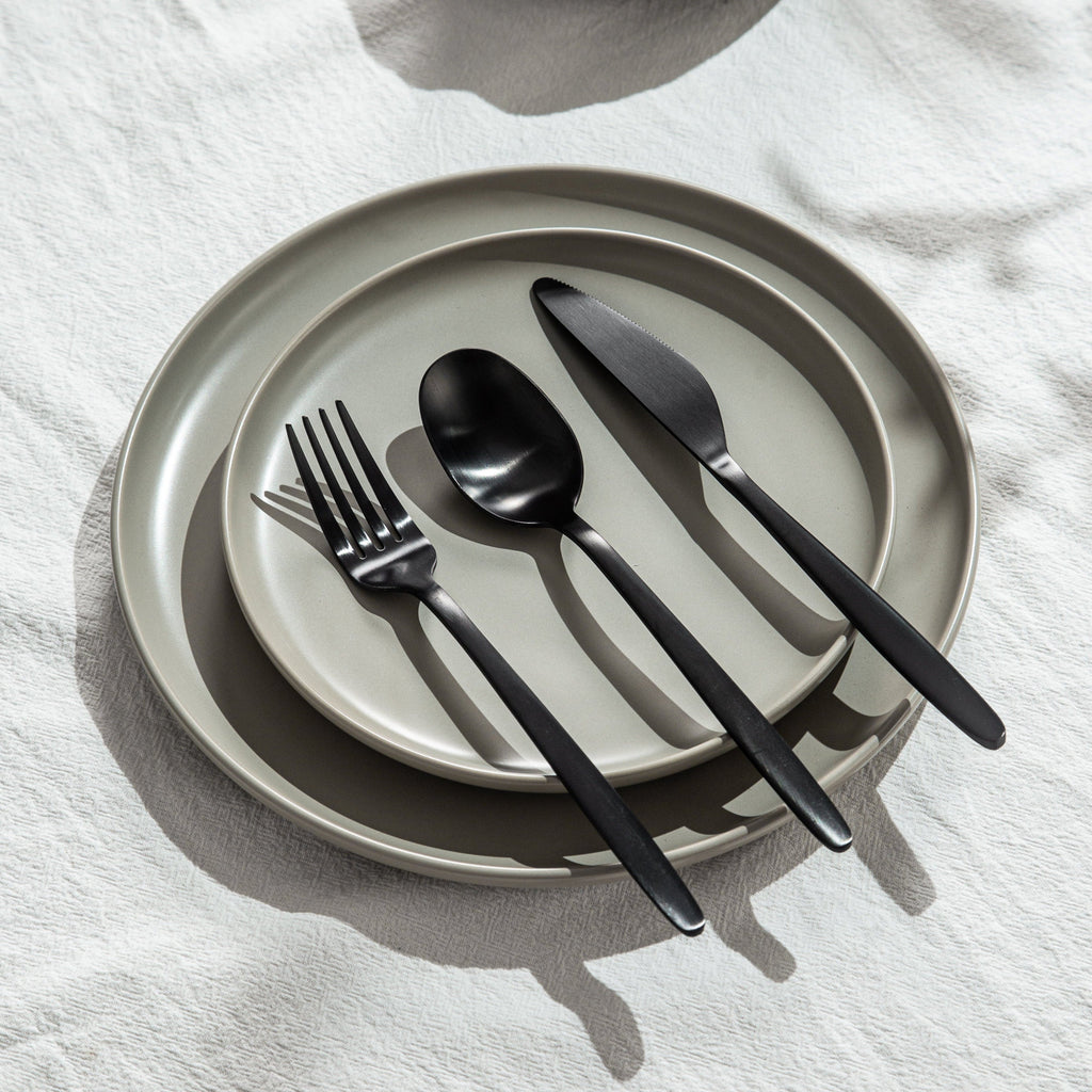 Tia Flatware