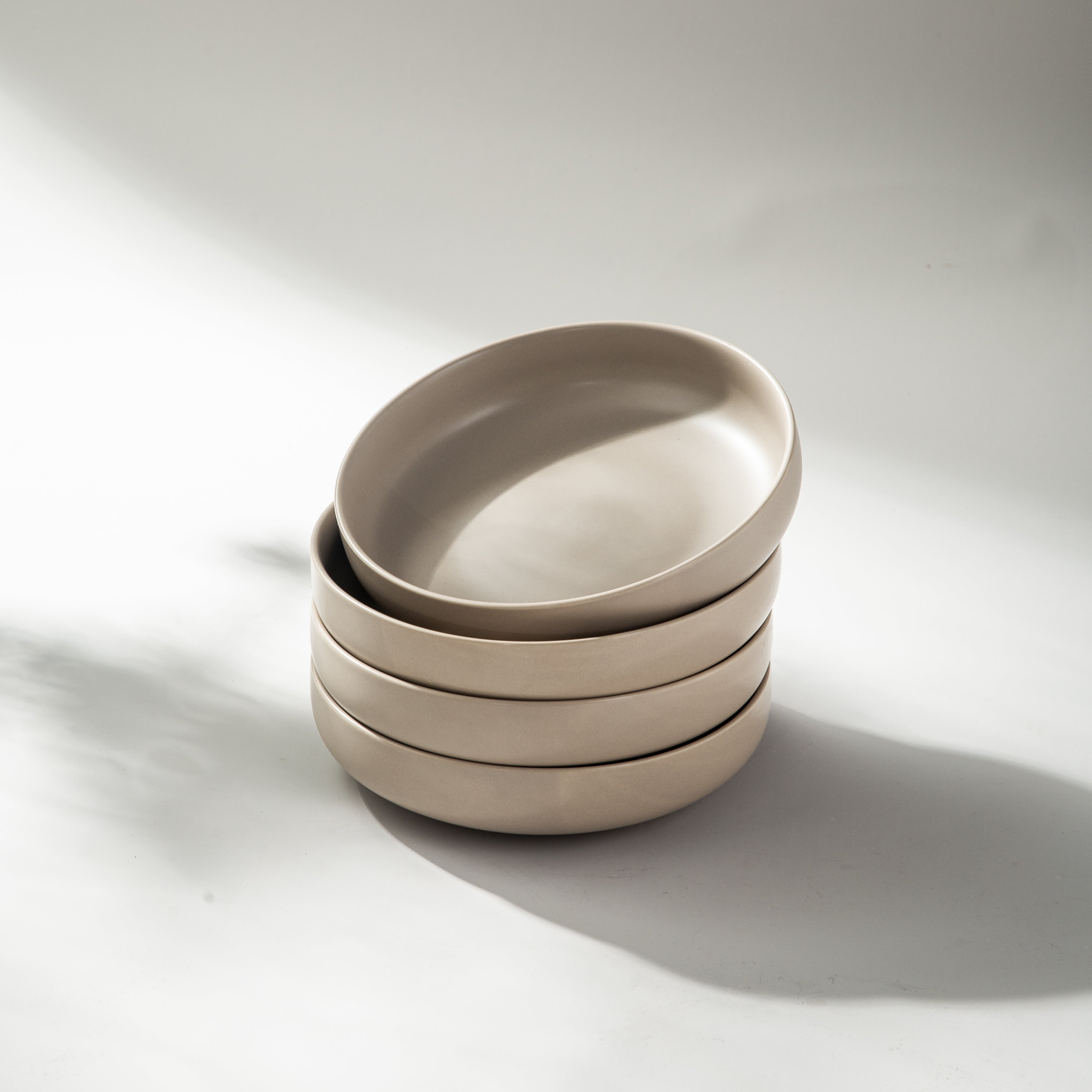 Minimalist Dinner Bowl