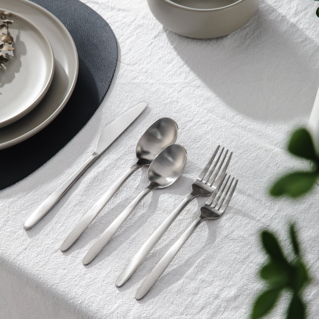 Tia Flatware