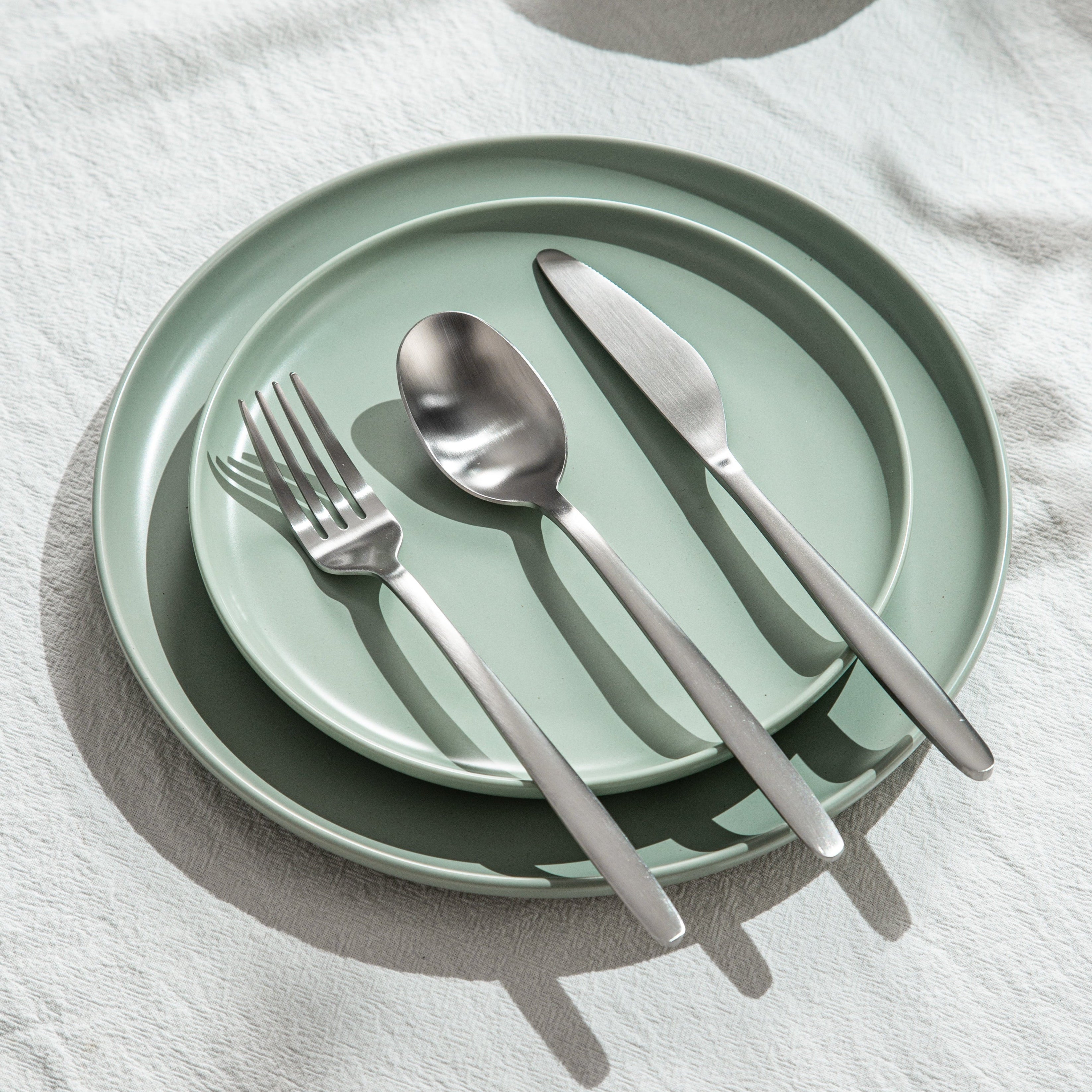 Tia Flatware